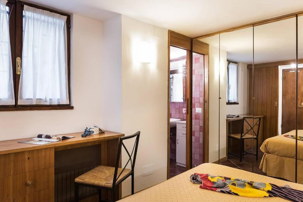 Idyllia -Teatro Pompeo Apartment Rom Eksteriør billede