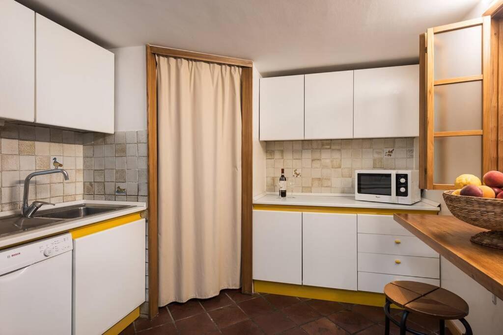 Idyllia -Teatro Pompeo Apartment Rom Eksteriør billede